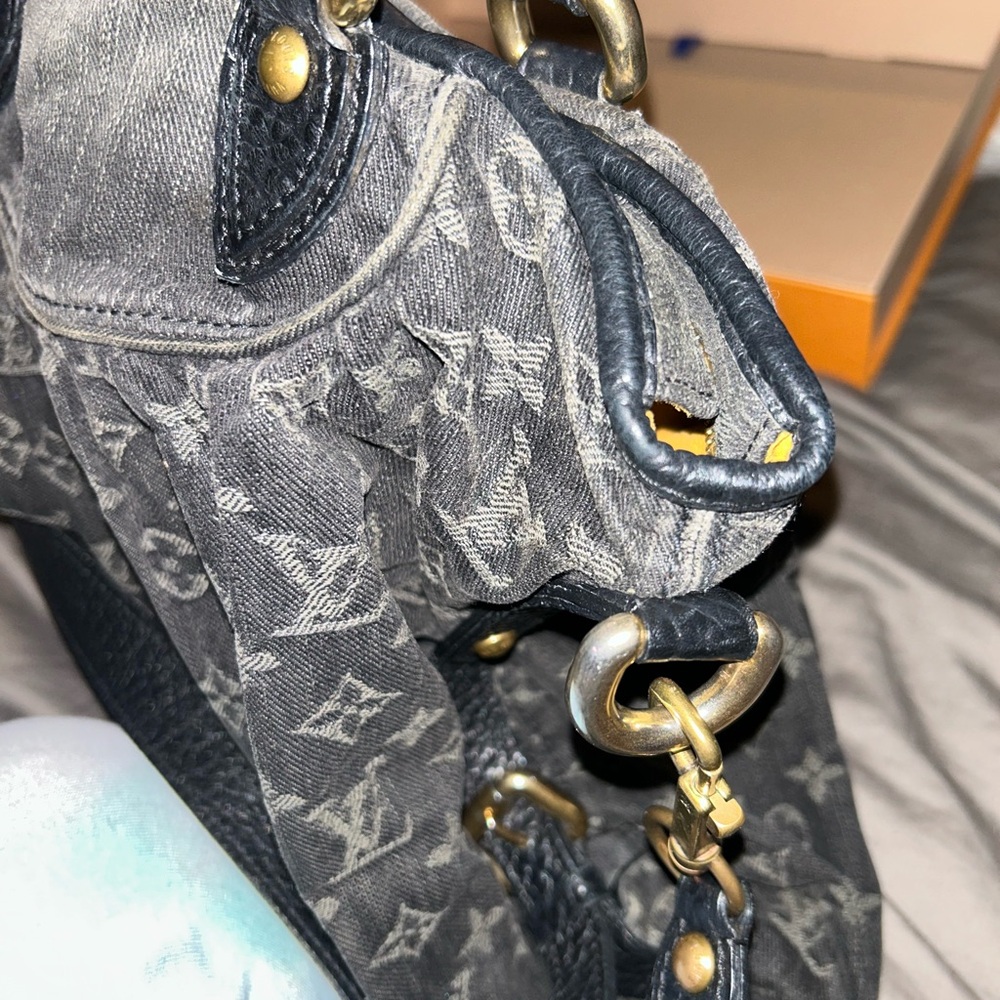 Louis Vuitton Black Monogram Shoulder Bag MM - Picture 5 of 16